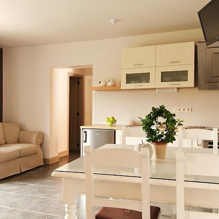 B&B De Fruithoeve Hoeselt Szoba fotó